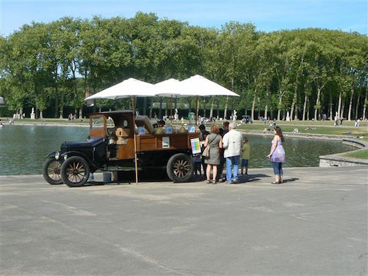 Stand de sorbets bio au Grand Canal de Versailles - La Ferme de la Métairie